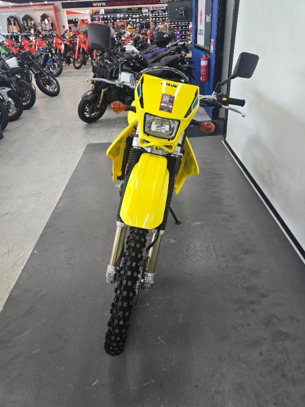 2022 Suzuki DR-Z400E Yellow