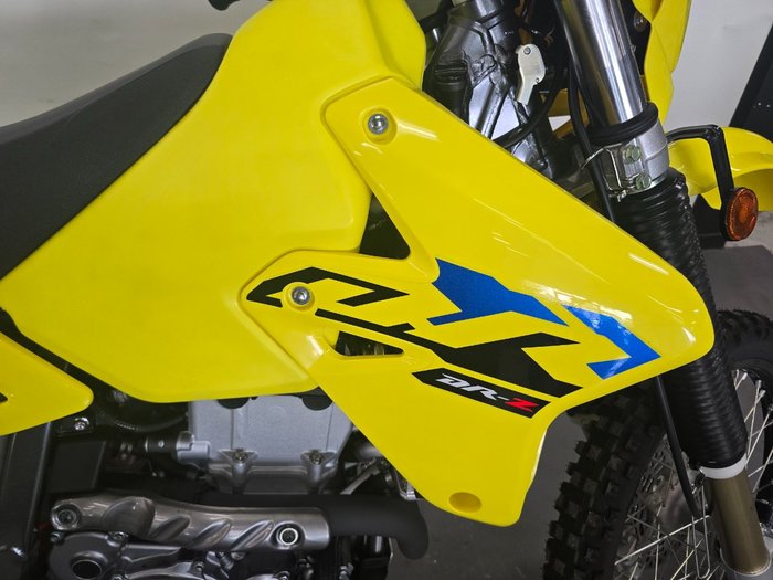 2022 Suzuki DR-Z400E Yellow