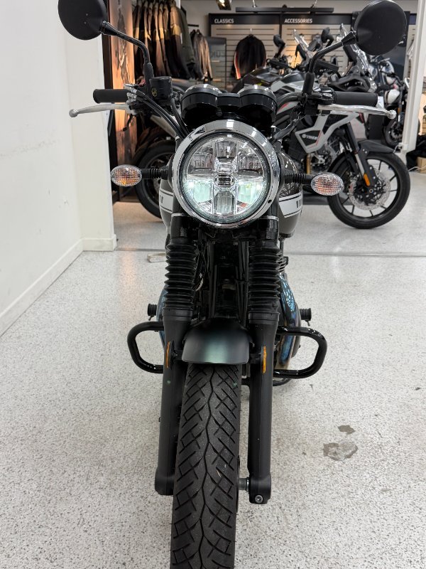 2019 Kawasaki W800 CAFE BLACK/GREY