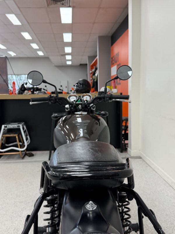 2019 Kawasaki W800 CAFE BLACK/GREY