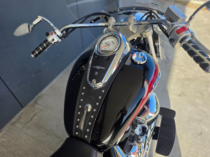 2009 Suzuki VLR 1800T BOULEVARD (C109RT) MAROON