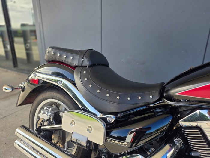 2009 Suzuki VLR 1800T BOULEVARD (C109RT) MAROON