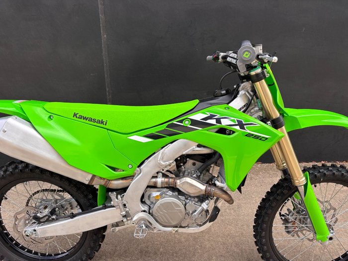 2025 Kawasaki KX250 GREEN