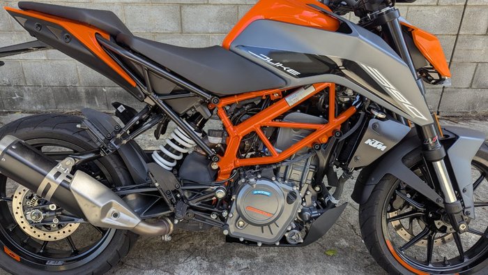 2023 Ktm 390 DUKE Orange