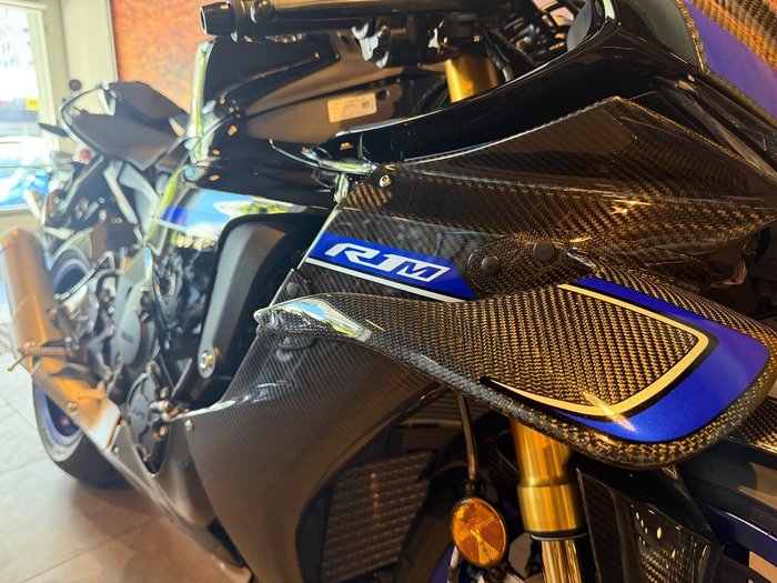 2025 Yamaha YZF-R1M R1 Silver