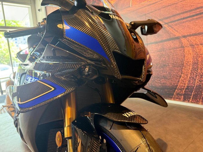 2025 Yamaha YZF-R1M R1 Silver