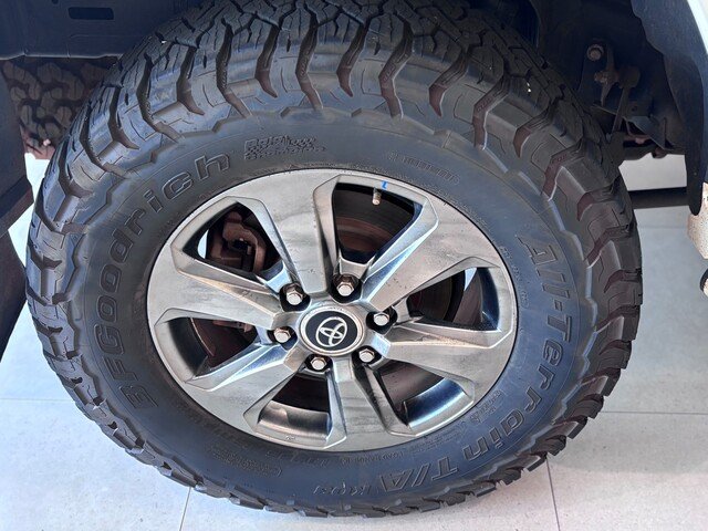 2022 Toyota LANDCRUISER LC300 3.3L V6 DSL VX 7 Seats