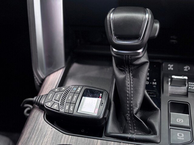 2022 Toyota LANDCRUISER LC300 3.3L V6 DSL VX 7 Seats