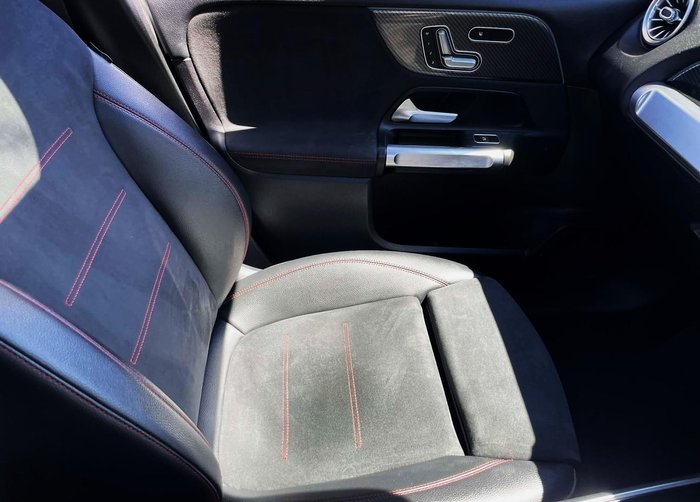 2021 Mercedes-Benz GLB-Class GLB250