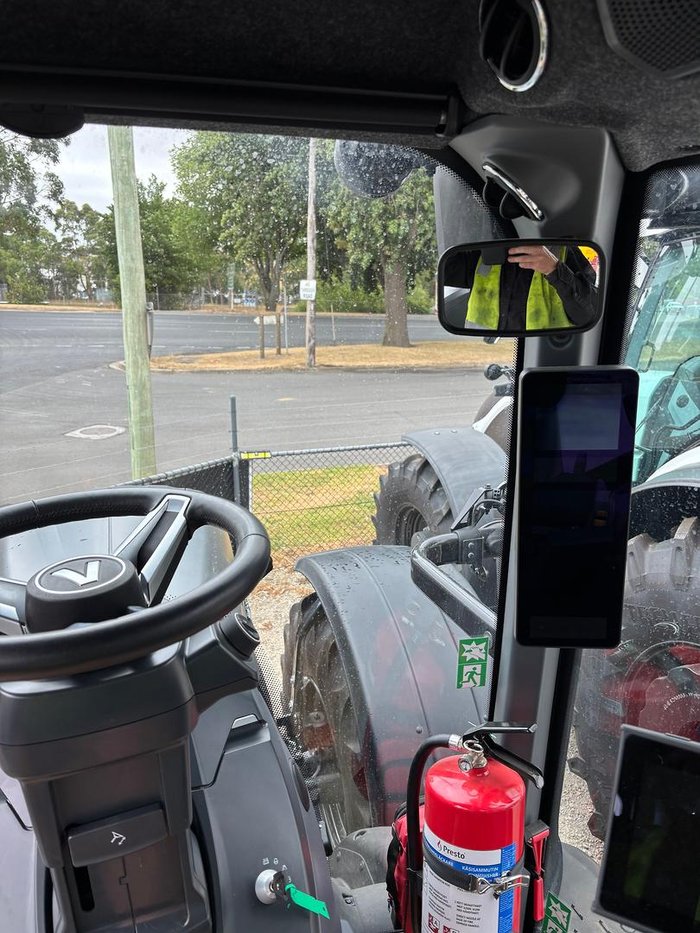 0 Valtra T175ev Tier3 Unl Titan Grey Design Black Rim - Demo Unit