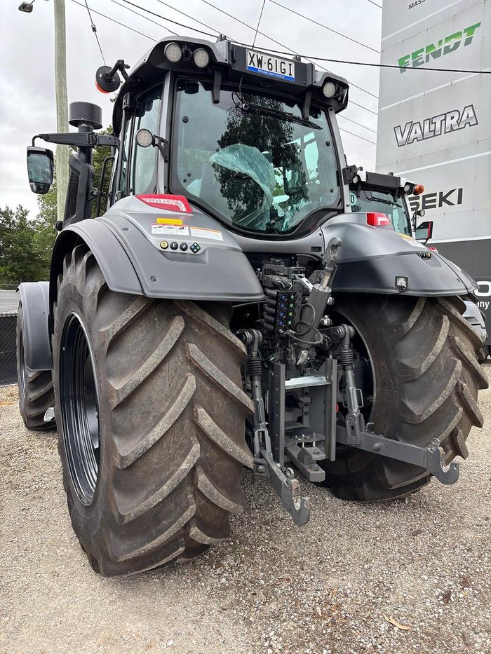 0 Valtra T175ev Tier3 Unl Titan Grey Design Black Rim - Demo Unit