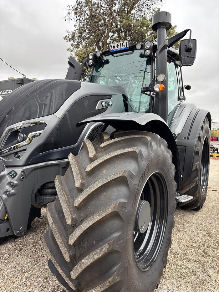 0 Valtra T175ev Tier3 Unl Titan Grey Design Black Rim - Demo Unit