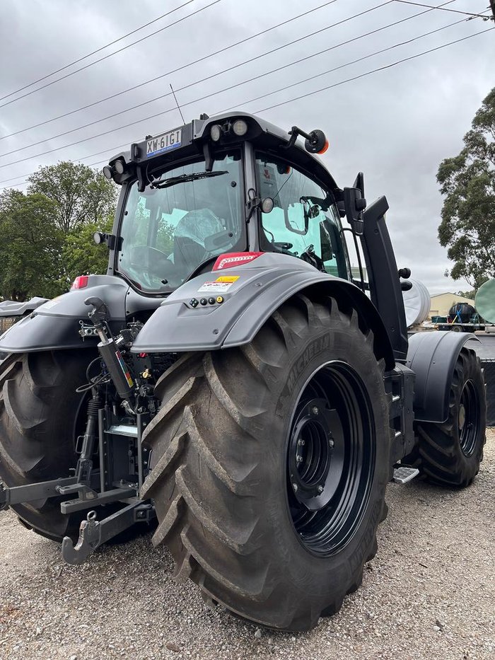 0 Valtra T175ev Tier3 Unl Titan Grey Design Black Rim - Demo Unit