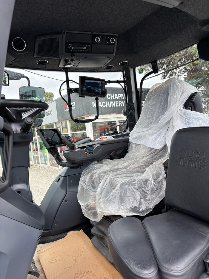 0 Valtra T175ev Tier3 Unl Titan Grey Design Black Rim - Demo Unit