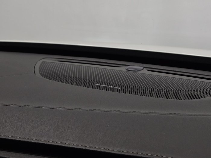 2021 Volvo XC90 B6 R-Design