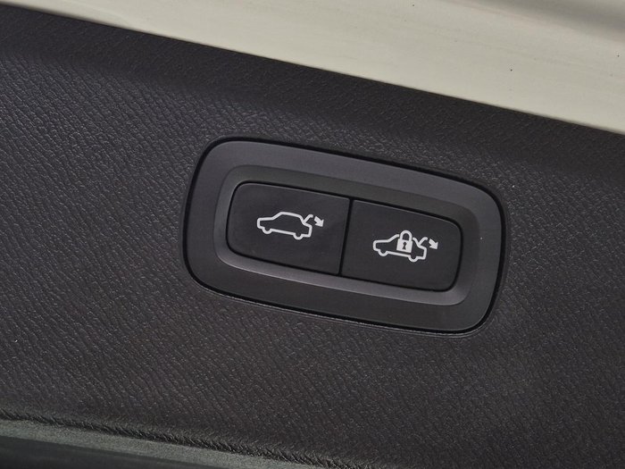 2021 Volvo XC90 B6 R-Design MY22 AWD White