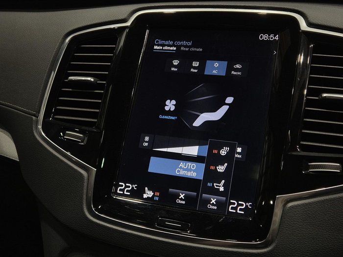 2021 Volvo XC90 B6 R-Design