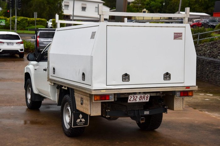 2020 Mitsubishi Triton GLX