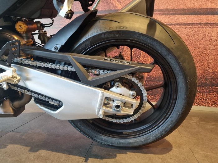 2025 Aprilia RSV4 1100 Factory RSV4 Black