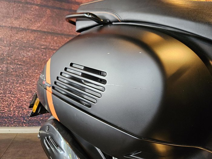 2024 Vespa GTS 300 Super Sport 300 GTS Black