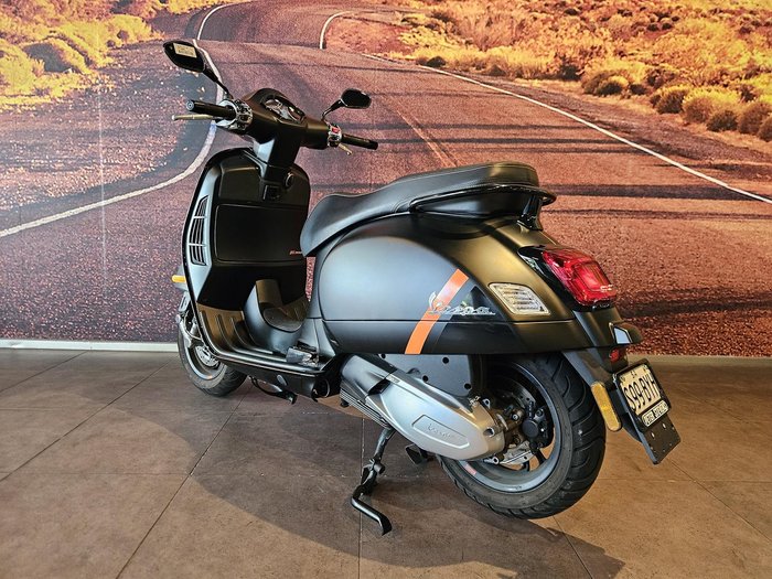 2024 Vespa GTS 300 Super Sport 300 GTS Black