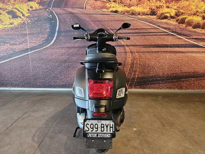 2024 Vespa GTS 300 Super Sport 300 GTS Black