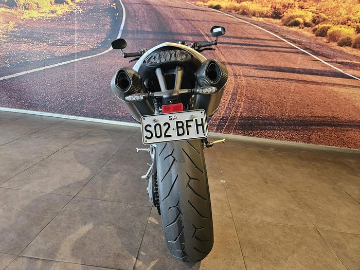 2018 Triumph Speed Triple RS 1050 Speed Triple White