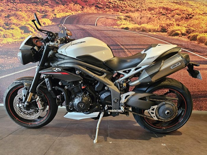 2018 Triumph Speed Triple RS 1050 Speed Triple White