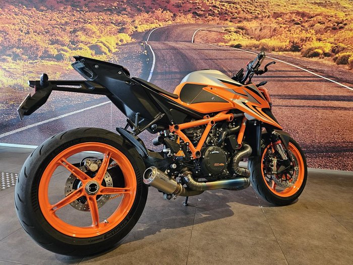 2023 KTM 1290 Super Duke R Super Duke Orange