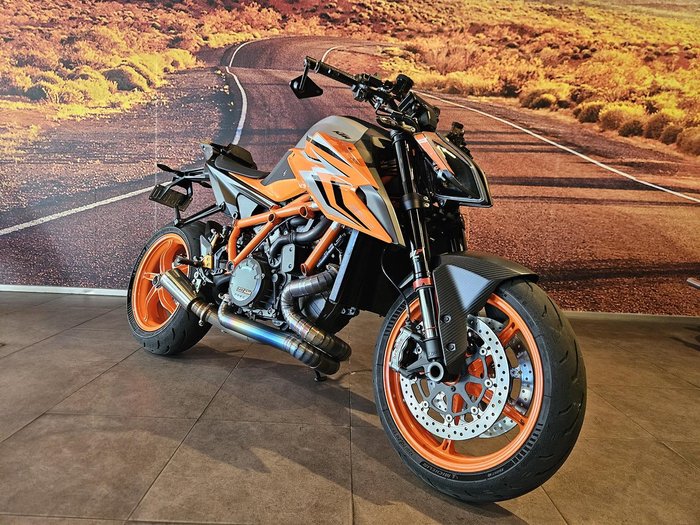 2023 KTM 1290 Super Duke R Super Duke Orange