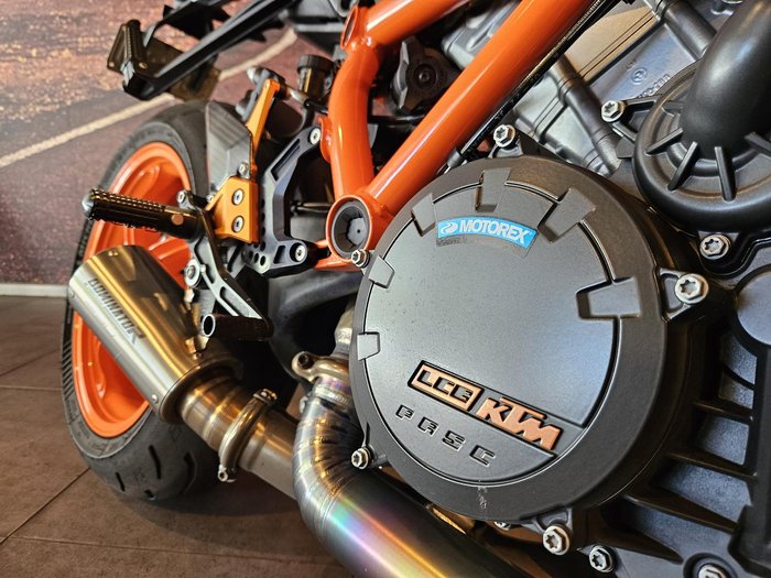 2023 KTM 1290 Super Duke R Super Duke Orange