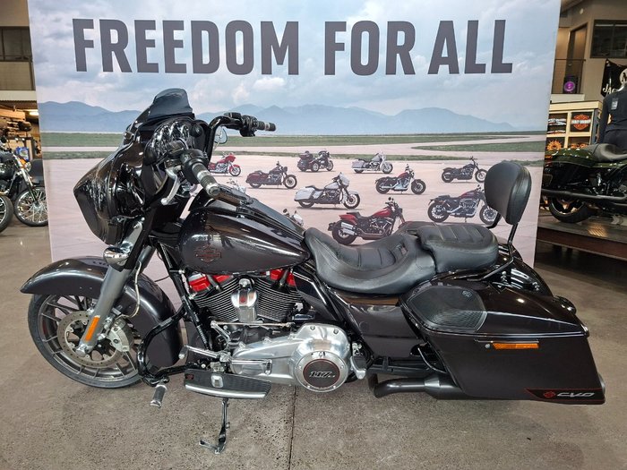 2020 HARLEY-DAVIDSON FLHXSE CVO STREET GLIDE