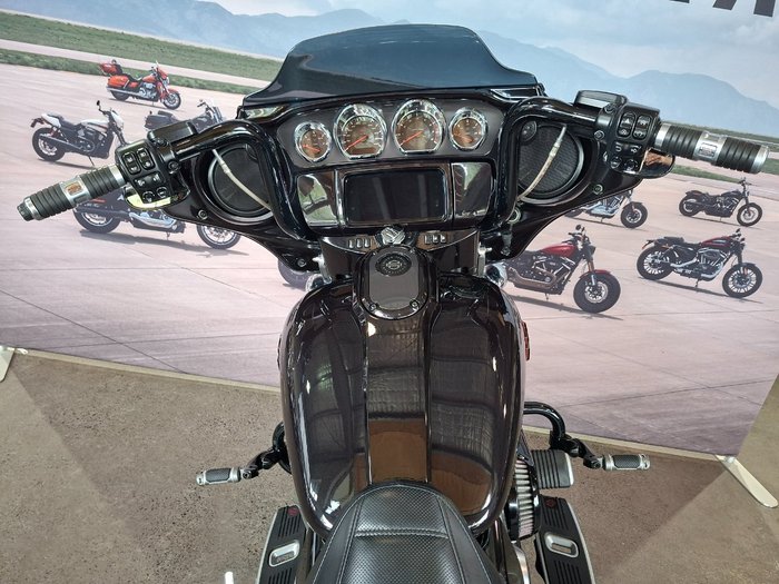 2020 HARLEY-DAVIDSON FLHXSE CVO STREET GLIDE