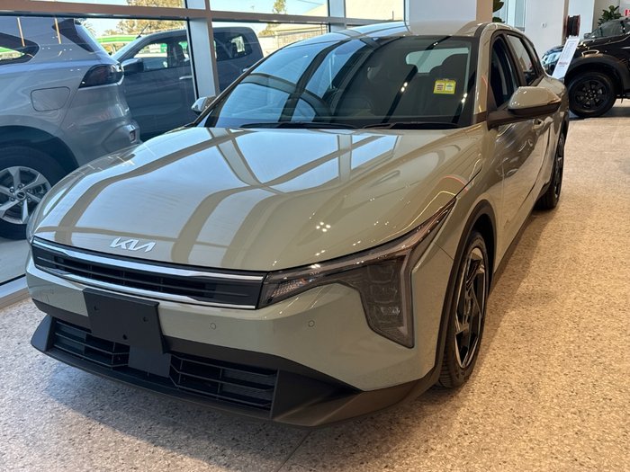 2025 Kia K4 Sport+