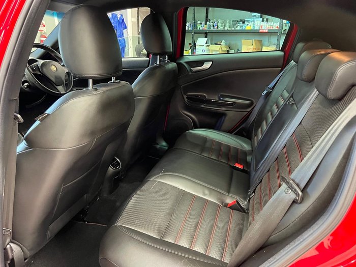 2013 Alfa Romeo Giulietta Distinctive JTD-M Series 0 MY13 Alfa Red