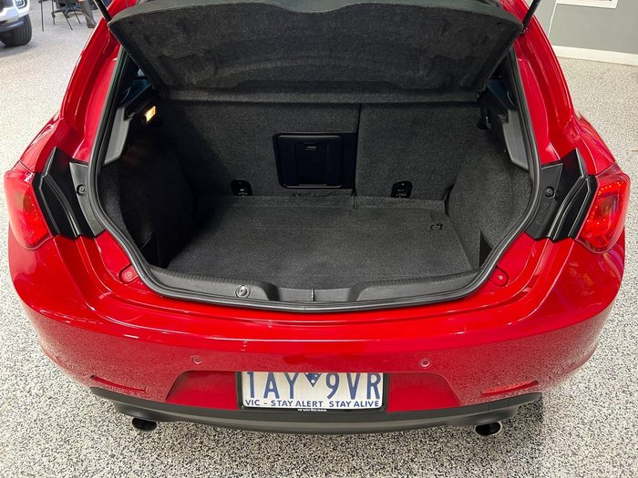 2013 Alfa Romeo Giulietta Distinctive JTD-M Series 0 MY13 Alfa Red