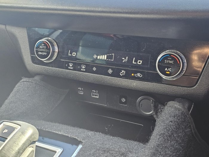 2022 Mitsubishi Outlander LS