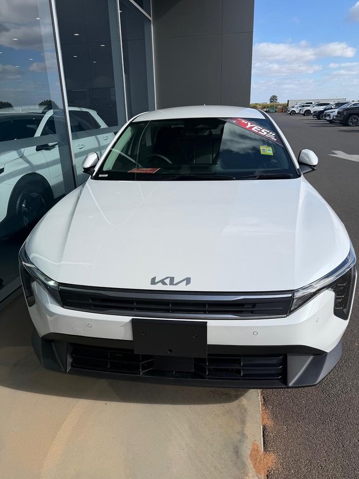 2025 Kia K4