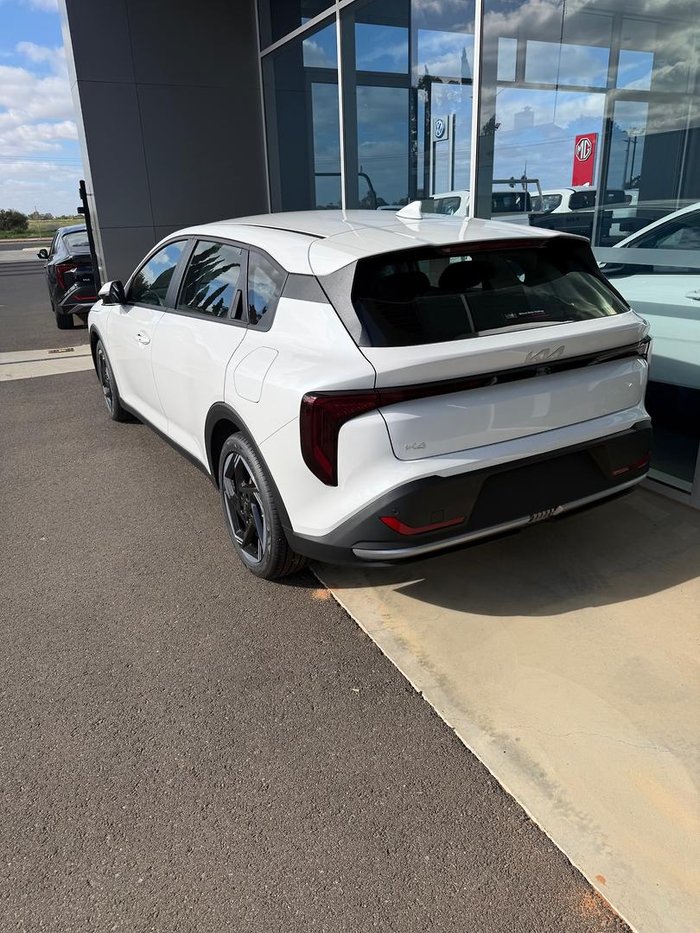 2025 Kia K4 Sport+