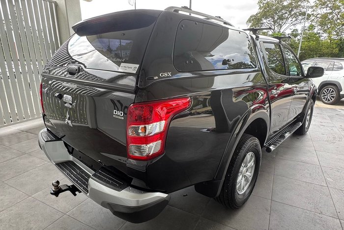 2016 Mitsubishi Triton Exceed