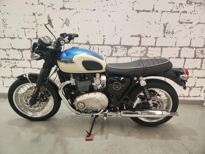 2025 Triumph Bonneville T120 Bonneville Blue