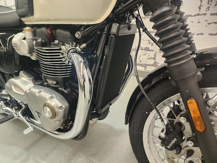 2025 Triumph Bonneville T120 Bonneville Blue