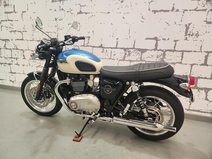2025 Triumph Bonneville T120 Bonneville Blue