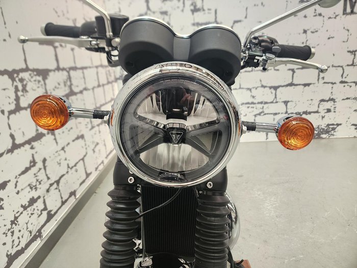 2025 Triumph Bonneville T120 Bonneville Blue