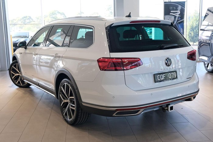 2023 Volkswagen Passat Alltrack 162TSI Premium