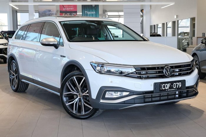 2023 Volkswagen Passat Alltrack 162TSI Premium