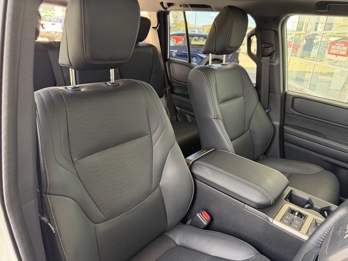 2025 Toyota Landcruiser Prado Altitude 2.8L 48V Automatic Wagon