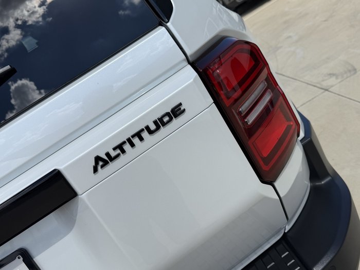 2025 Toyota Landcruiser Prado Altitude 2.8L 48V Automatic Wagon