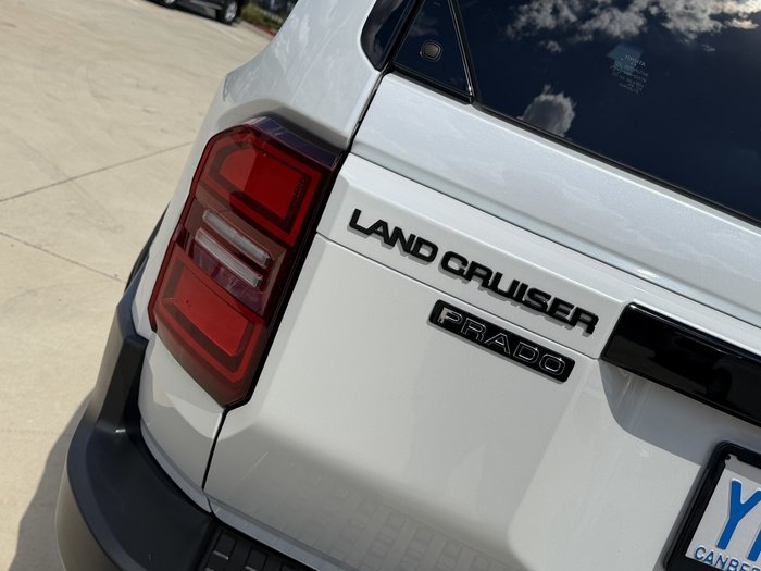 2025 Toyota Landcruiser Prado Altitude 2.8L 48V Automatic Wagon