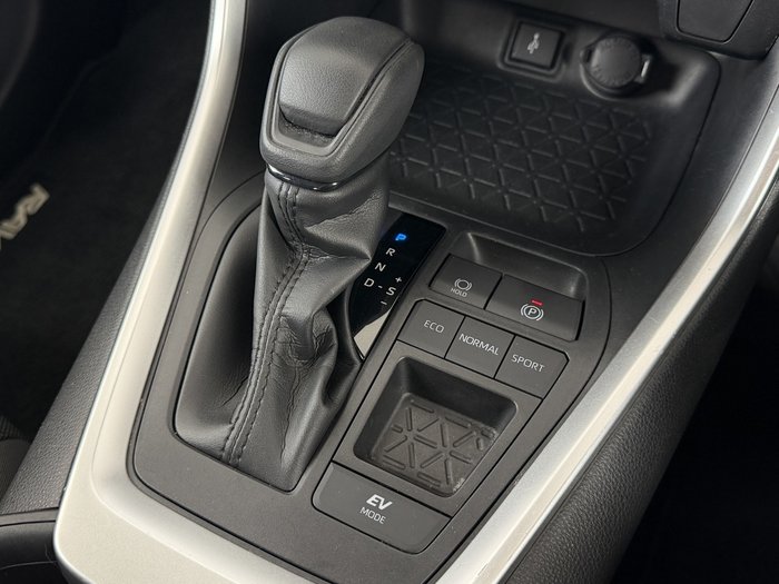 2022 Toyota RAV4 GX (2WD)